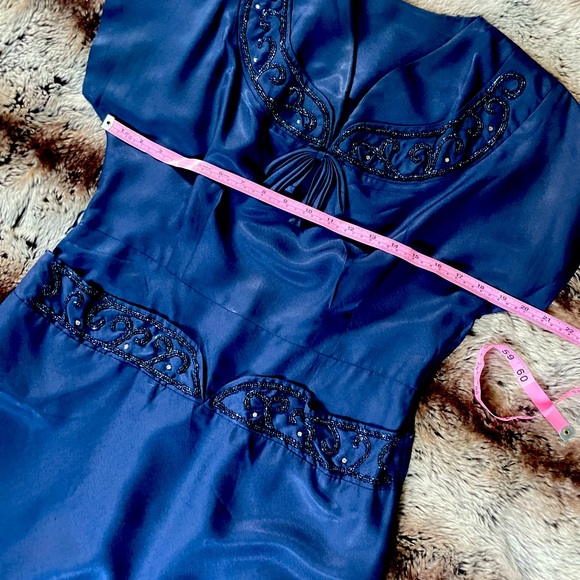 Royal Blue beaded true vintage wiggle dress. - Picture 8 of 9